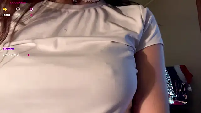 Snapshot of Lora_Squirt chatting on 12/30/24, 09:27 Lora Squirt online show from 12/30/24, 09:27