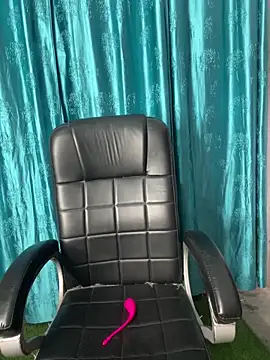 poision51 online show from 02/10/25, 11:36