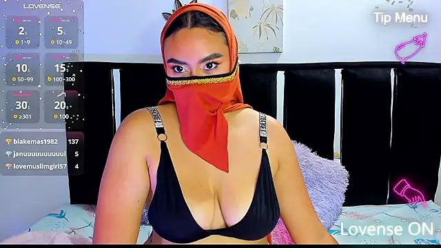 Mia Hajar online show from 12/06/24, 10:19