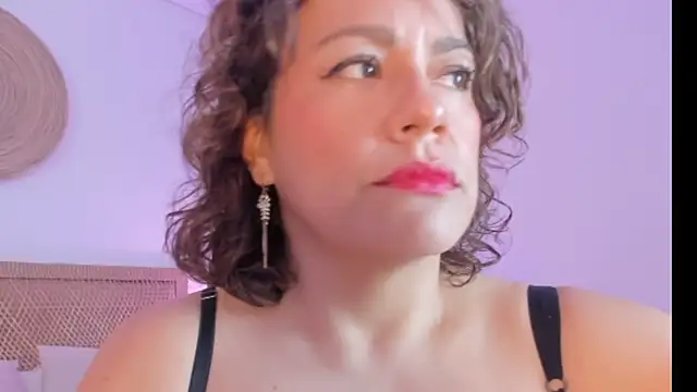 gipsela gomez online show from 06/10/26, 07:35