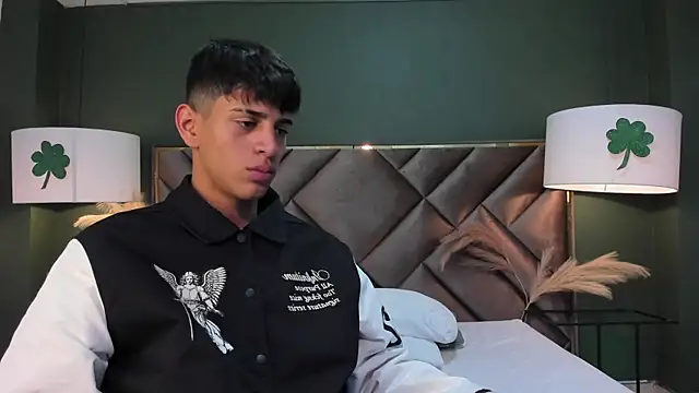 Tyler Rodriguez online show from 03/15/25, 02:56