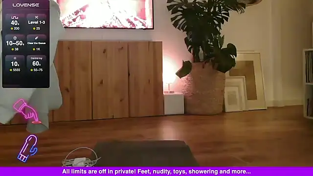 Francesco-ES online show from 01/01/25, 09:52