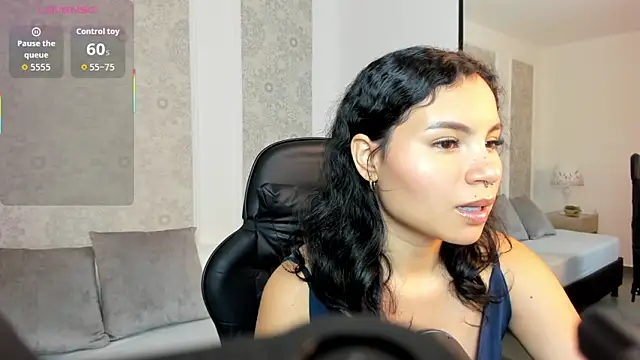 Snapshot of dulce_natyy chatting on 10/08/25, 02:20 dulce natyy online show from 10/08/25, 02:20