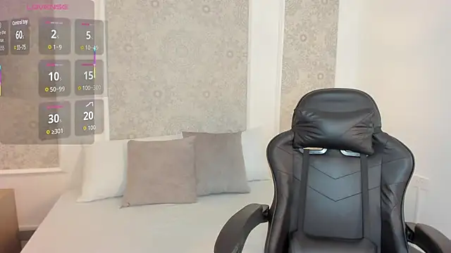 Snapshot of dulce_natyy chatting on 11/08/25, 02:23 dulce natyy online show from 11/08/25, 02:23