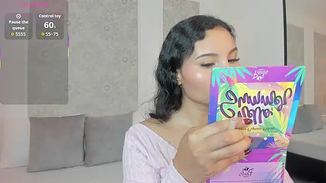 Snapshot of dulce_natyy chatting on 11/13/25, 02:32 dulce natyy online show from 11/13/25, 02:32