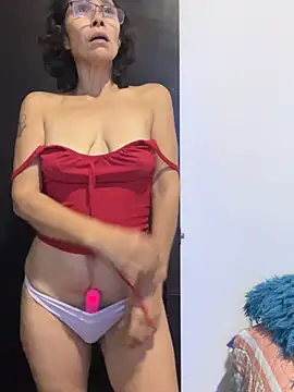 MireyaTorresGu online show from 05/06/26, 02:08