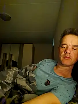 Hectorthyssen1 online show from 10/04/25, 06:44