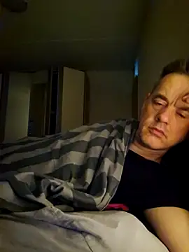 Snapshot of Hectorthyssen1 chatting on 11/01/25, 06:26 Hectorthyssen1 online show from 11/01/25, 06:26