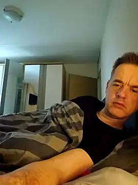 Snapshot of Hectorthyssen1 chatting on 11/09/25, 08:56 Hectorthyssen1 online show from 11/09/25, 08:56