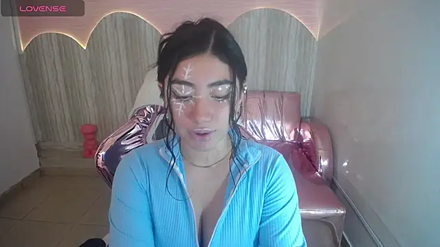 Snapshot of melodii_t chatting on 12/06/24, 10:30 melodii t online show from 12/06/24, 10:30