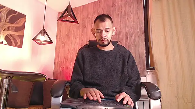 Snapshot of Bedobigcock chatting on 02/11/25, 06:11 Bedobigcock online show from 02/11/25, 06:11