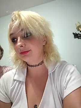 IzanamiNova online show from 07/27/26, 04:03