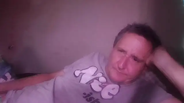 Snapshot of George48 chatting on 11/27/25, 08:16 George48 online show from 11/27/25, 08:16