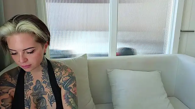 Alexandersonxo online show from 04/27/26, 02:20