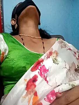 Snapshot of sweet-mahi chatting on 12/04/24, 06:28 sweet-mahi online show from 12/04/24, 06:28