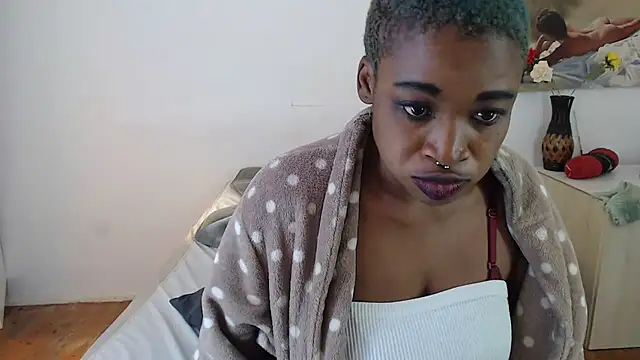 FLOWERLIPS25 online show from 02/26/25, 03:19