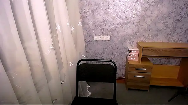 Snapshot of Queen_ofLove chatting on 12/23/24, 01:56 Queen ofLove online show from 12/23/24, 01:56