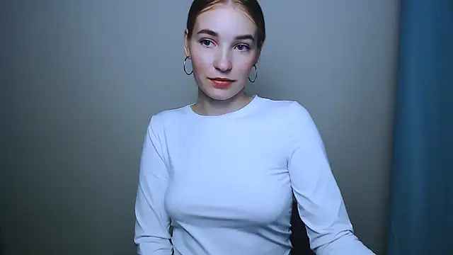 Queen ofLove online show from 11/27/25, 08:00