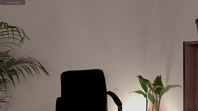 Snapshot of CherryyBrrr1 chatting on 12/15/25, 08:24 CherryyBrrr1 online show from 12/15/25, 08:24