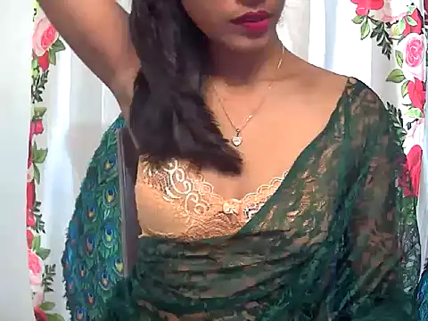 Snapshot of sexy_janu25 chatting on 02/07/26, 04:38 sexy janu25 online show from 02/07/26, 04:38