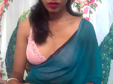 Snapshot of sexy_janu25 chatting on 02/15/26, 04:42 sexy janu25 online show from 02/15/26, 04:42