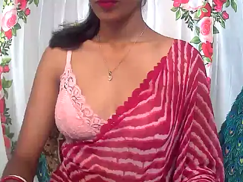 Snapshot of sexy_janu25 chatting on 02/26/26, 04:44 sexy janu25 online show from 02/26/26, 04:44