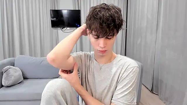 Im Shine Guy online show from 12/27/24, 07:57