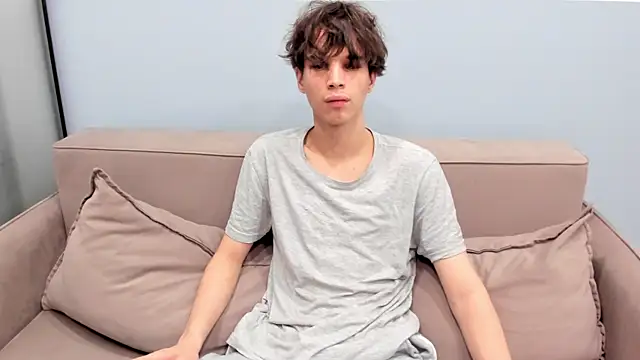 Im Shine Guy online show from 11/21/25, 03:44