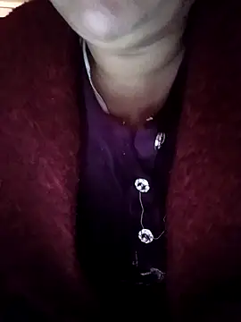 Snapshot of sosarax chatting on 02/09/25, 02:07 sosarax online show from 02/09/25, 02:07