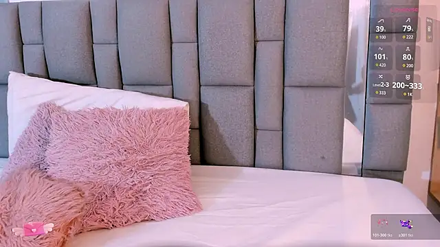 vivianne scott online show from 10/24/25, 12:01