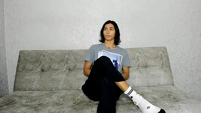 juliann sexxx18 online show from 03/21/25, 04:51