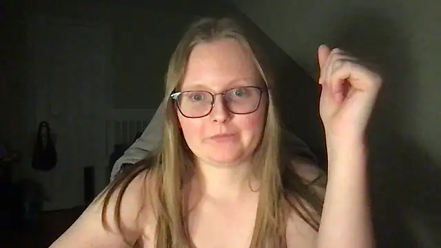 lexie lilacs online show from 02/14/25, 03:22