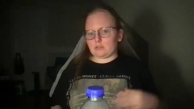 lexie lilacs online show from 02/26/25, 11:37