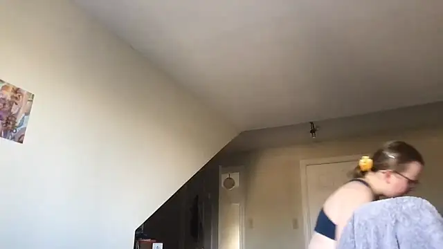 lexie lilacs online show from 09/12/25, 09:26