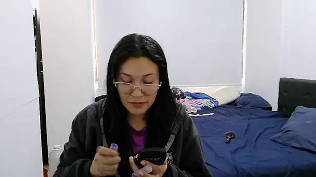 luxandracon23 online show from 10/02/25, 06:48