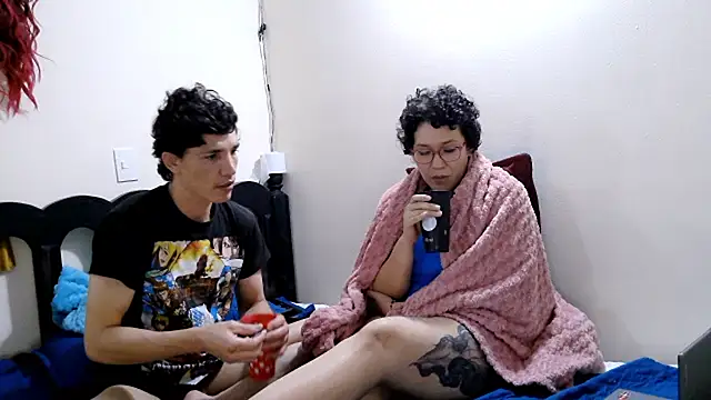 luxandracon23 online show from 06/18/26, 04:35