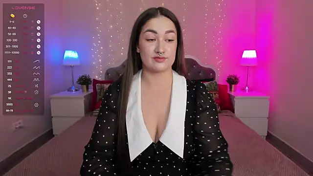 Snapshot of Aria_Blisss chatting on 12/02/25, 08:08 Aria Blisss online show from 12/02/25, 08:08