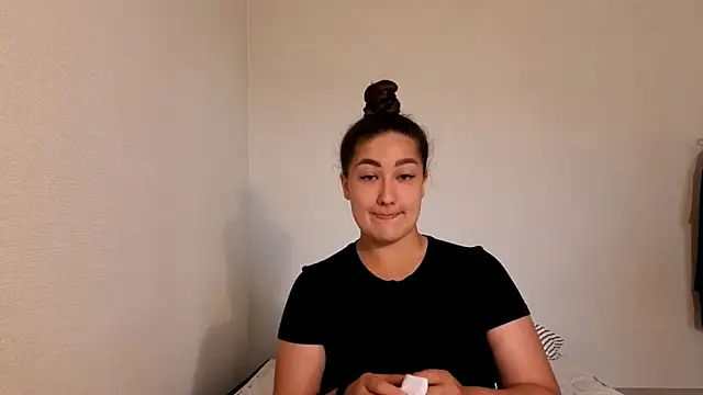 Aria Blisss online show from 07/06/26, 01:02
