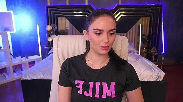 MilashaLovely online show from 10/17/25, 06:05