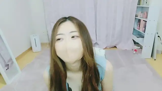 MISATO  online show from 03/12/25, 09:13