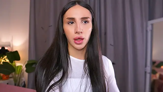 Snapshot of Kim_Oberlin_ chatting on 11/01/25, 11:12 Kim Oberlin online show from 11/01/25, 11:12