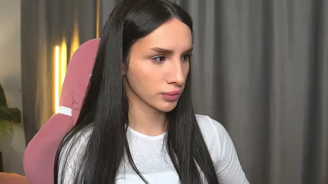 Snapshot of Kim_Oberlin_ chatting on 11/18/25, 11:14 Kim Oberlin online show from 11/18/25, 11:14