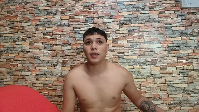 couple lovelyds online show from 11/08/25, 08:51