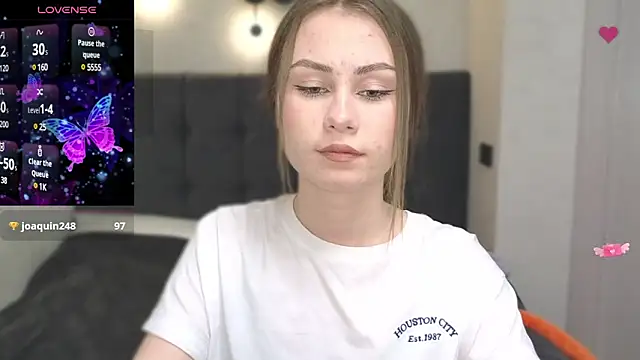 AminaLuxuryy online show from 01/05/25, 02:49