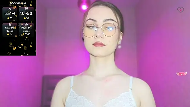 AminaLuxuryy online show from 02/02/25, 12:09
