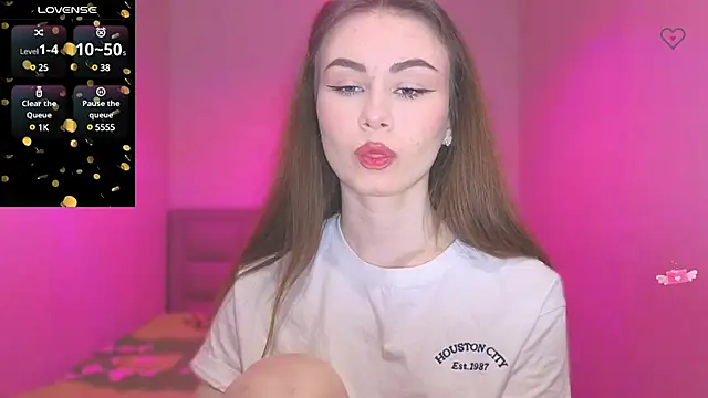 AminaLuxuryy online show from 02/17/25, 11:31