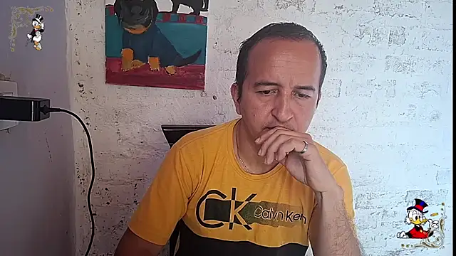 Snapshot of yazforeSolo chatting on 10/07/25, 02:03 yazforeSolo online show from 10/07/25, 02:03