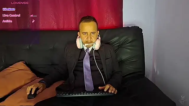 yazforeSolo online show from 07/15/26, 02:11