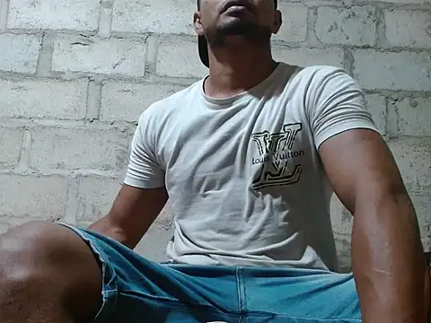 fernandez latinblackk online show from 10/31/25, 05:30