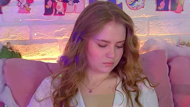 Snapshot of SelinSwarovski chatting on 11/01/25, 06:10 SelinSwarovski online show from 11/01/25, 06:10